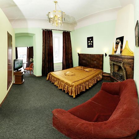Margo Hotel Kharkiv Bagian luar foto