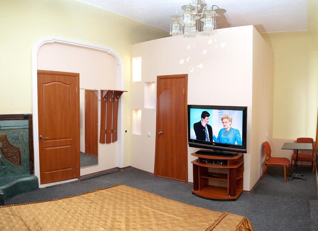 Margo Hotel Kharkiv Ruang foto